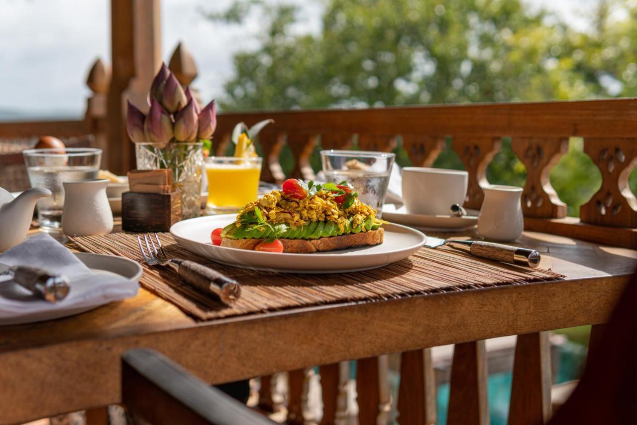 Hotel Malabar Hill Weligama Esterno foto